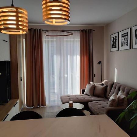 Hospitality By The Lake Home Сибиу Экстерьер фото