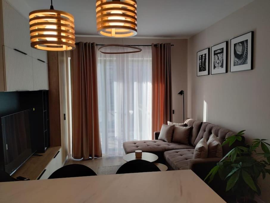 Hospitality By The Lake Home Сибиу Экстерьер фото